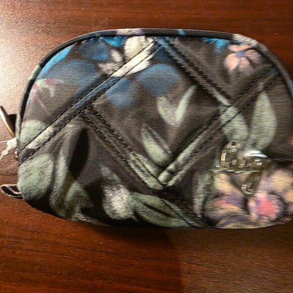 NWOT- LUG- STASH RFID POUCH - Picture 3 of 8